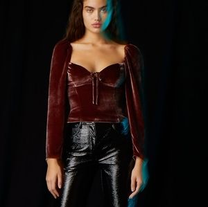 Aritiza Novella Velvet Top